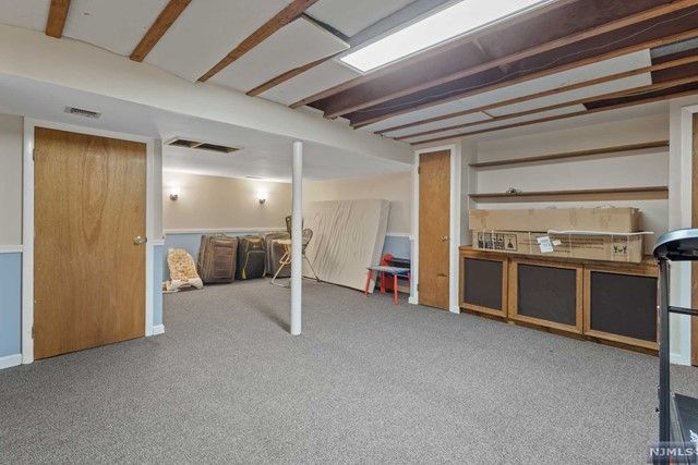 19 Giannone Road, Wayne, NJ 07470