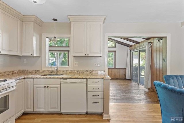 19 Giannone Road, Wayne, NJ 07470
