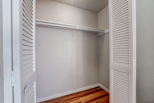 6001 Reims Road 301, Houston, TX 77036