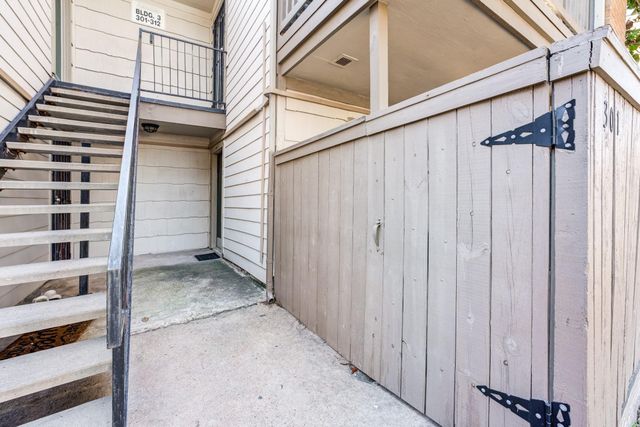 6001 Reims Road 301, Houston, TX 77036