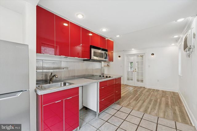 2621 SEPVIVA ST, Philadelphia, PA 19125