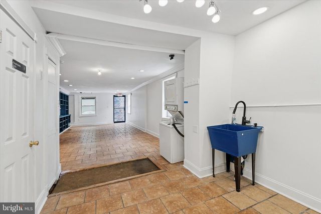 2621 SEPVIVA ST, Philadelphia, PA 19125