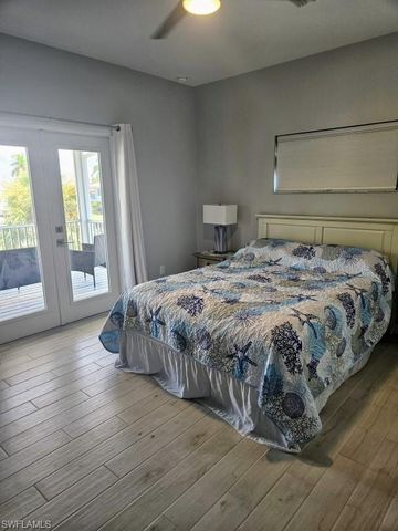 431 Lazy WAY, Fort Myers Beach, FL 33931