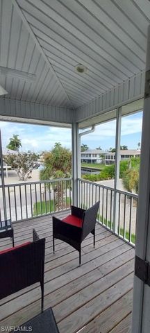 431 Lazy WAY, Fort Myers Beach, FL 33931