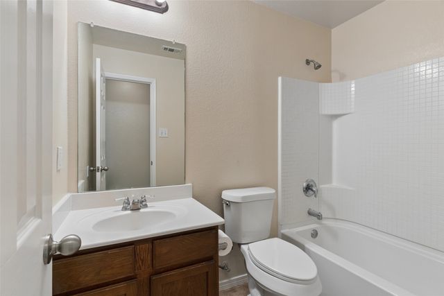 308 Laurel Lane, Fate, TX 75087