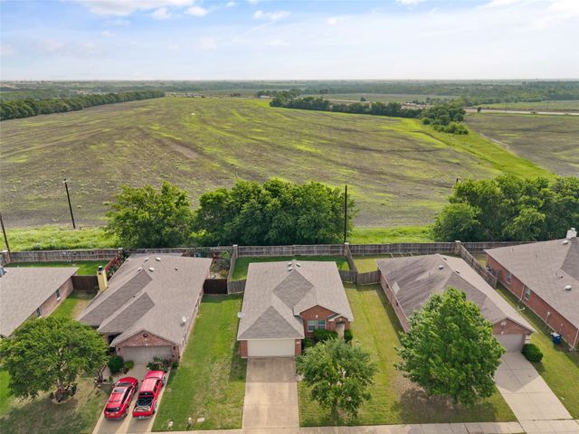 308 Laurel Lane, Fate, TX 75087