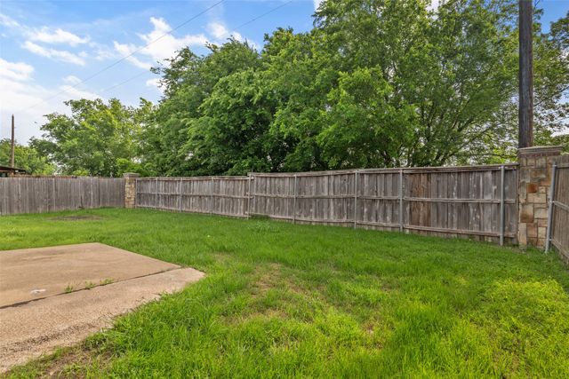 308 Laurel Lane, Fate, TX 75087