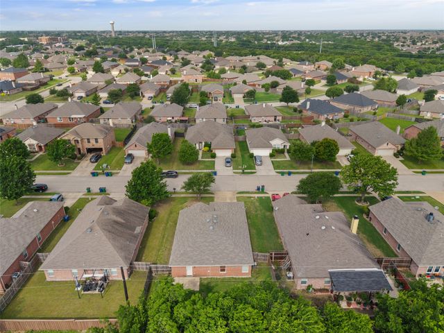 308 Laurel Lane, Fate, TX 75087