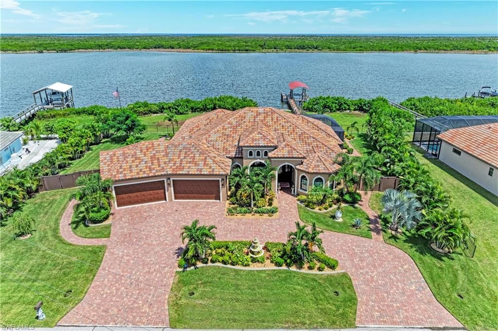 16488 Liggett CIR, PORT CHARLOTTE, FL 33981 — exterior
