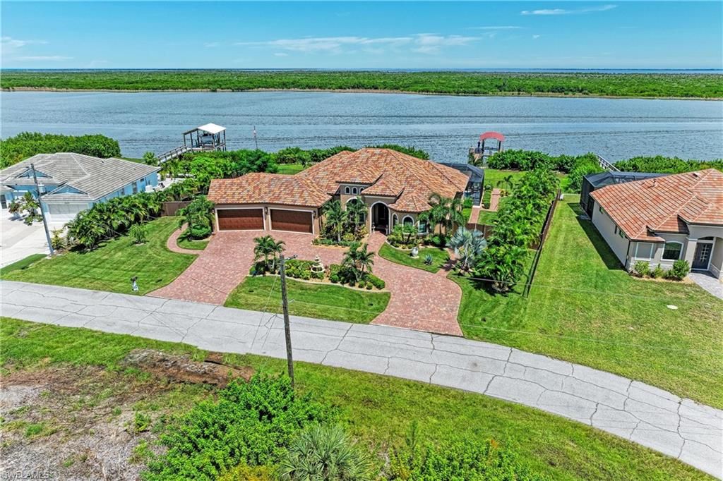 16488 Liggett CIR, PORT CHARLOTTE, FL 33981 — photo 2