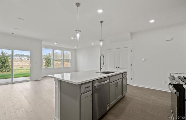 4066 Nottingham Circle, Independence Charter Township, MI 48346