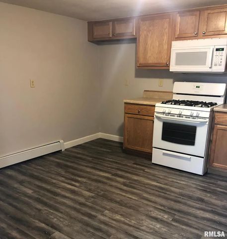 522 N MAIN Street, Hanna City, IL 61536