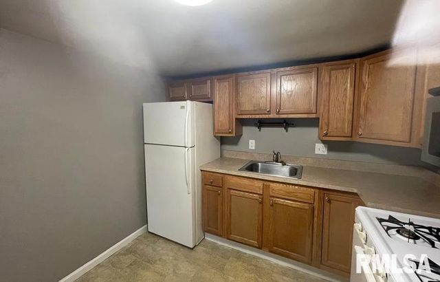 522 N MAIN Street, Hanna City, IL 61536