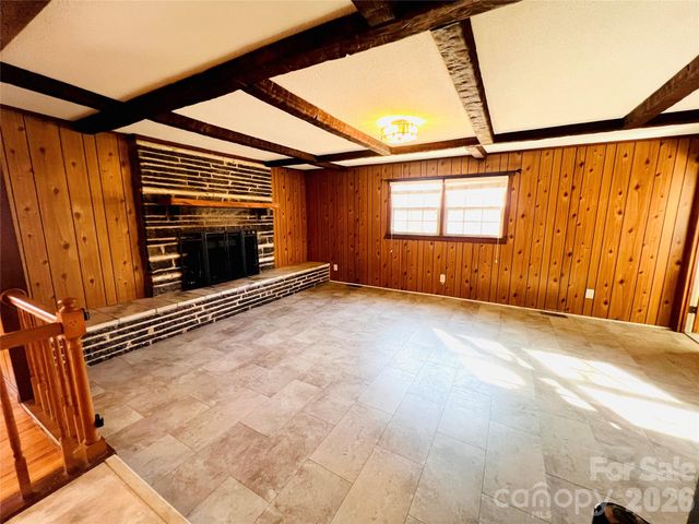 400 Stroupe Street, Mount Holly, NC 28120