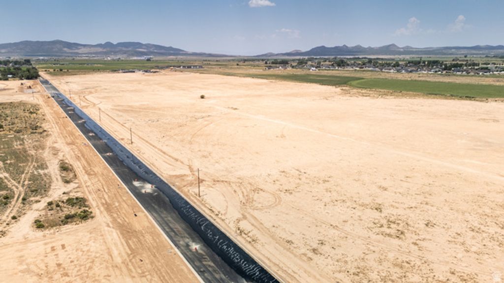 Image 20 of property listing at 800 N LUND HWY 14.89 ACRES W/ WATER, Cedar City, UT 84721