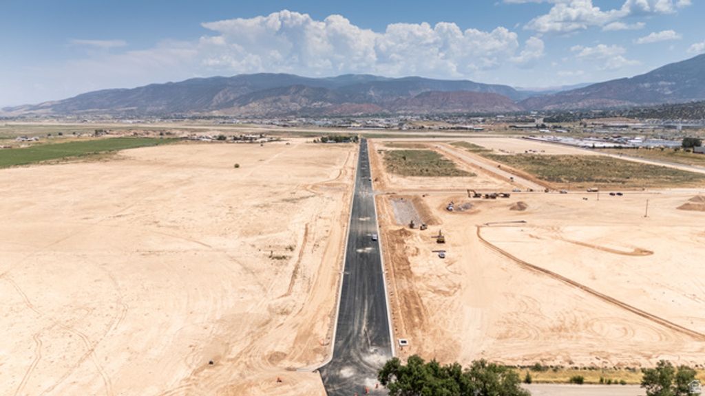 Image 5 of property listing at 800 N LUND HWY 14.89 ACRES W/ WATER, Cedar City, UT 84721