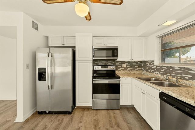 708 TAM O SHANTER AVENUE, Sun City Center, FL 33573