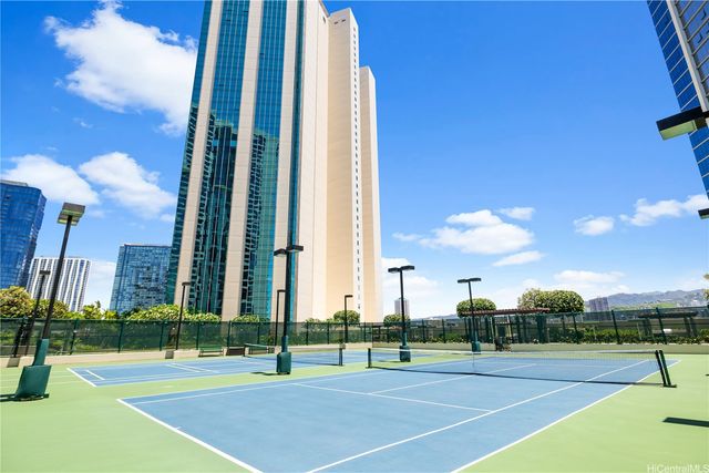 1177 Queen Street 708, Honolulu, HI 96814