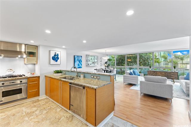1177 Queen Street 708, Honolulu, HI 96814
