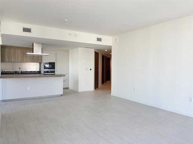 1000 Brickell Plz 2715, Miami, FL 33131