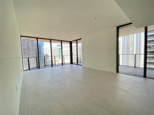 1000 Brickell Plz 2715, Miami, FL 33131