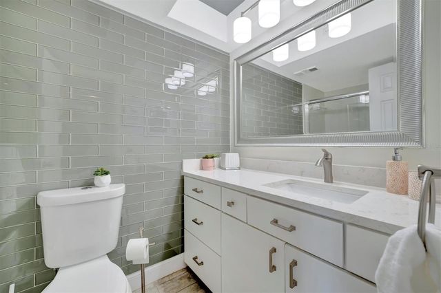 625 30TH AVENUE W G408, Bradenton, FL 34205