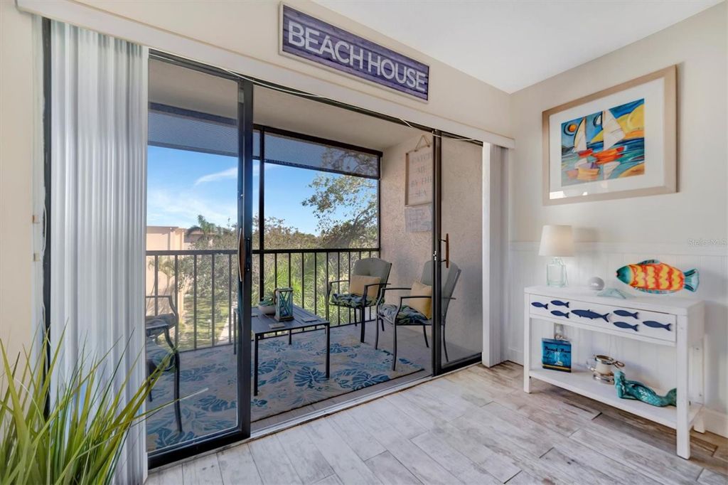 Image 18 of property listing at 625 30TH AVENUE W G408, Bradenton, FL 34205