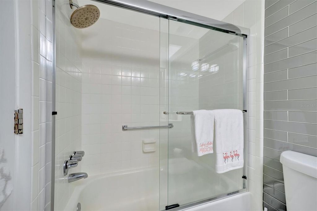 Image 26 of property listing at 625 30TH AVENUE W G408, Bradenton, FL 34205