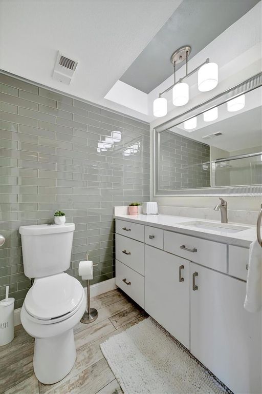 Image 27 of property listing at 625 30TH AVENUE W G408, Bradenton, FL 34205