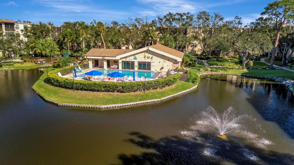 Image 29 of property listing at 625 30TH AVENUE W G408, Bradenton, FL 34205