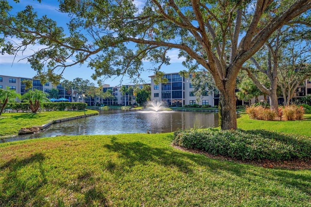 Image 35 of property listing at 625 30TH AVENUE W G408, Bradenton, FL 34205