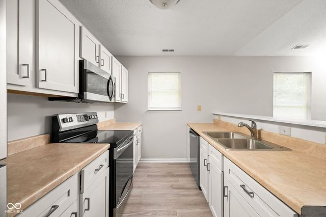 2727 N Rural Street, Indianapolis, IN 46218