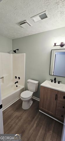 516 W Main Street, Hogansville, GA 30230