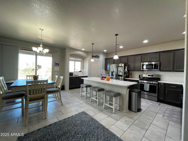 1462 W SHEEP WASH Way, Benson, AZ 85602