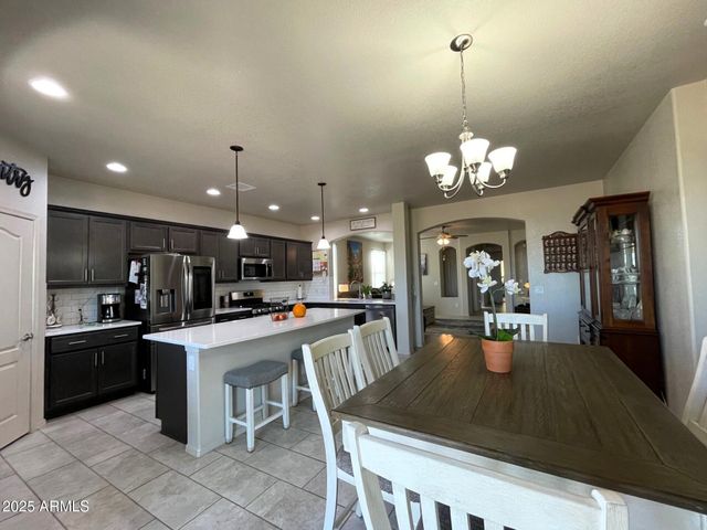 1462 W SHEEP WASH Way, Benson, AZ 85602