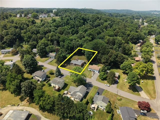 104 Ivy Lane, Camillus, NY 13219