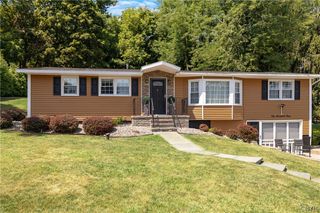 104 Ivy Lane, Camillus, NY 13219