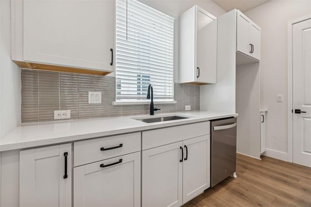 6605 N NEBRASKA AVENUE 15, Tampa, FL 33604