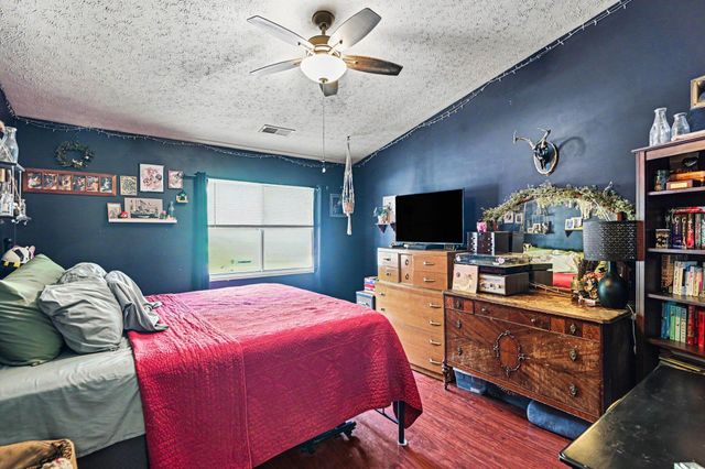 490 Lakeview Drive, 205, Newport, KY 41071