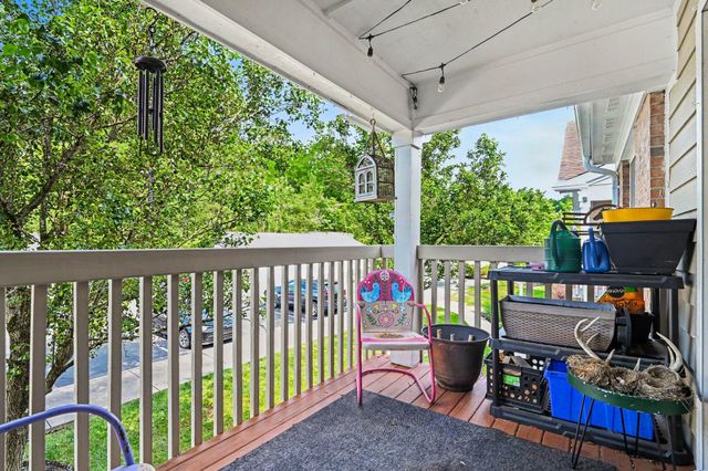 490 Lakeview Drive, 205, Newport, KY 41071