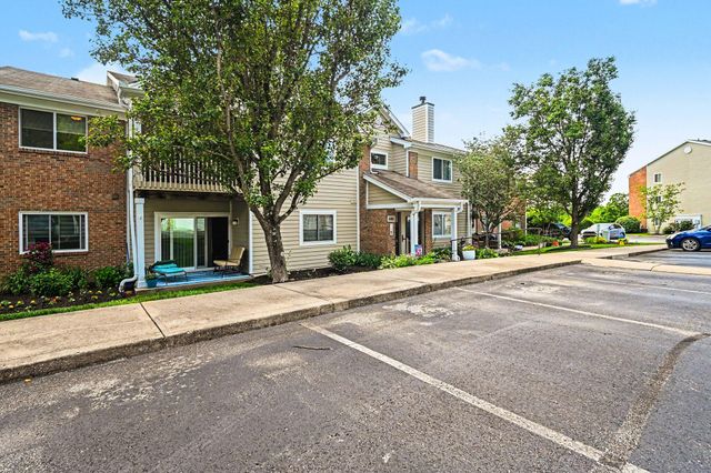 490 Lakeview Drive, 205, Newport, KY 41071