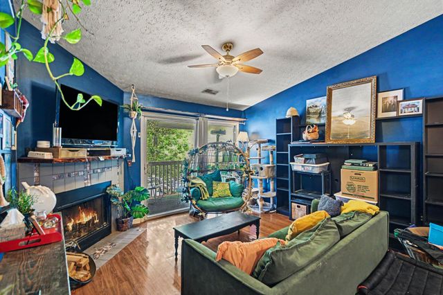 490 Lakeview Drive, 205, Newport, KY 41071