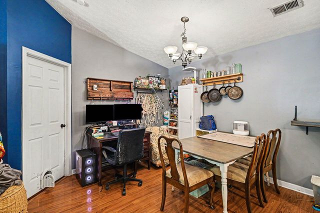490 Lakeview Drive, 205, Newport, KY 41071