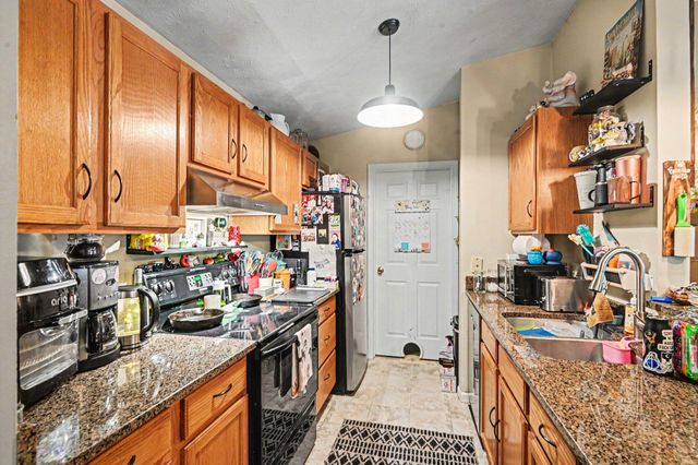 490 Lakeview Drive, 205, Newport, KY 41071