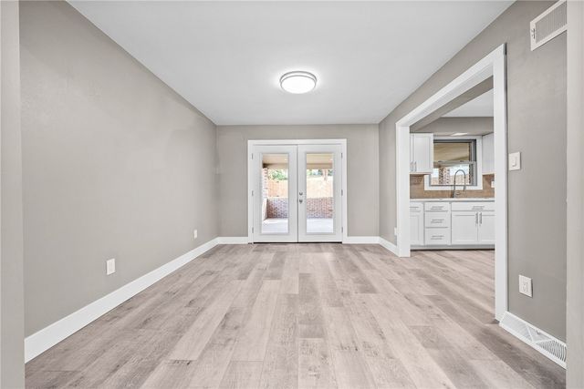 755 Massachusetts St, Ellwood City, PA 16117