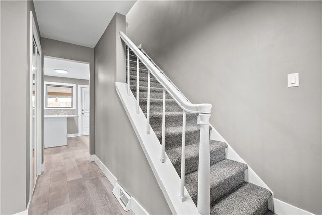 755 Massachusetts St, Ellwood City, PA 16117