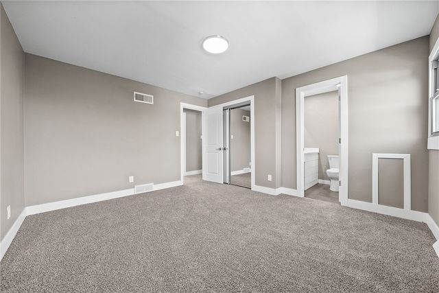 755 Massachusetts St, Ellwood City, PA 16117