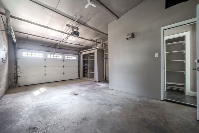 755 Massachusetts St, Ellwood City, PA 16117