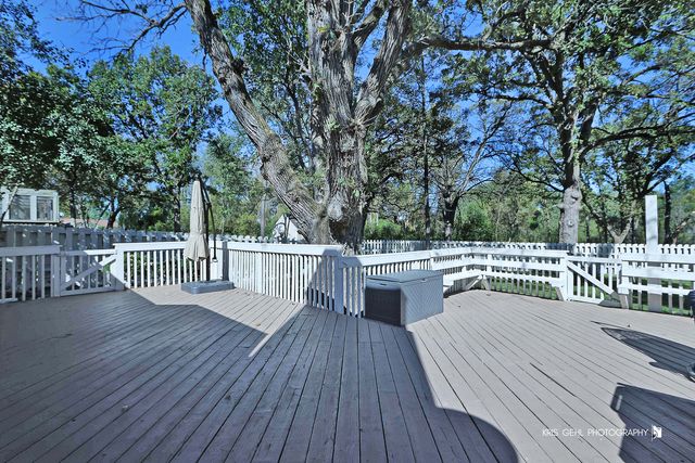714 Dartmouth Drive, Island Lake, IL 60042