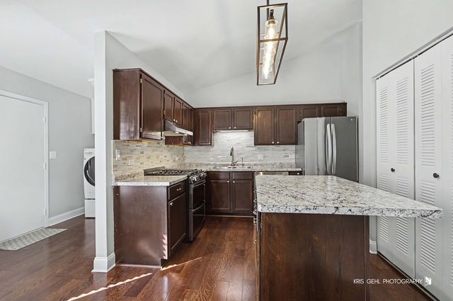 714 Dartmouth Drive, Island Lake, IL 60042
